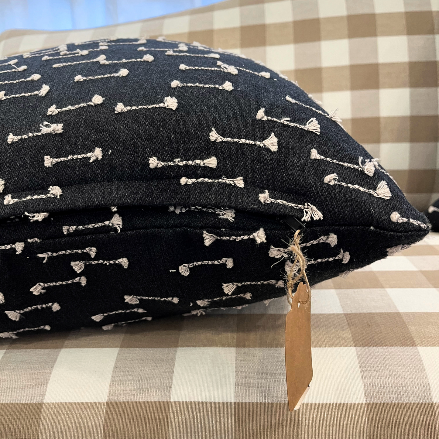20" x 20" Pillow - Knotted Fringe in Onyx