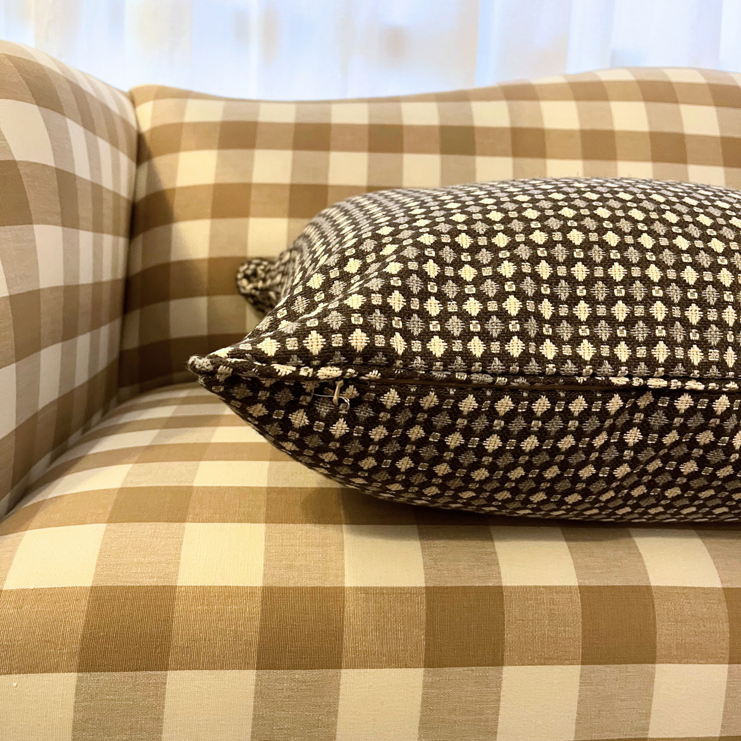 22" x 22" Pillow - Stroheim Mini Diamond in Chocolate