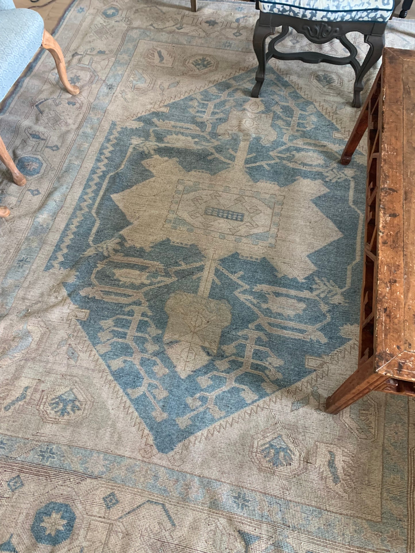 8 x 10 Vintage Rug - Blue
