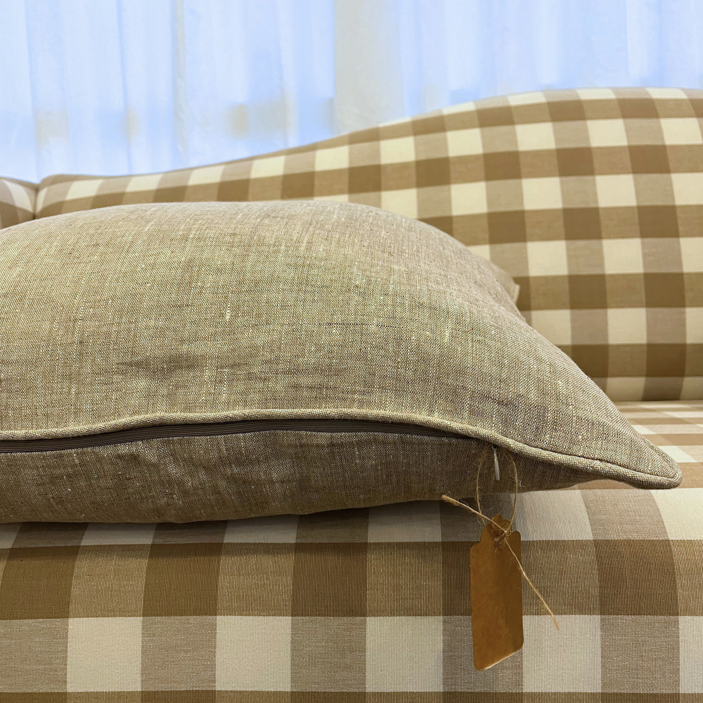 22" x 22" Pillow - Linen in Flax